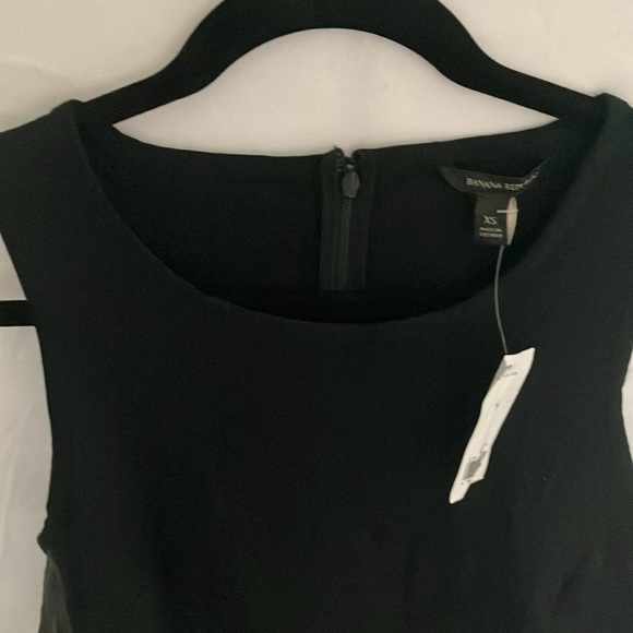 Banana Republic: Black Tank Top- faux leather sides & bottom- zip back- S - Picture 7 of 13